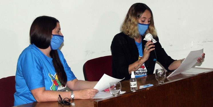 La Agrupación “Tornquist Habla de Autismo” utilizó la Banca Nº 13 del HCD (Fotos y video)