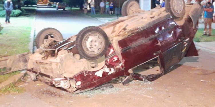 Choque y vuelco en Rosa de Tornquist y 25 de Mayo (fotos y video)