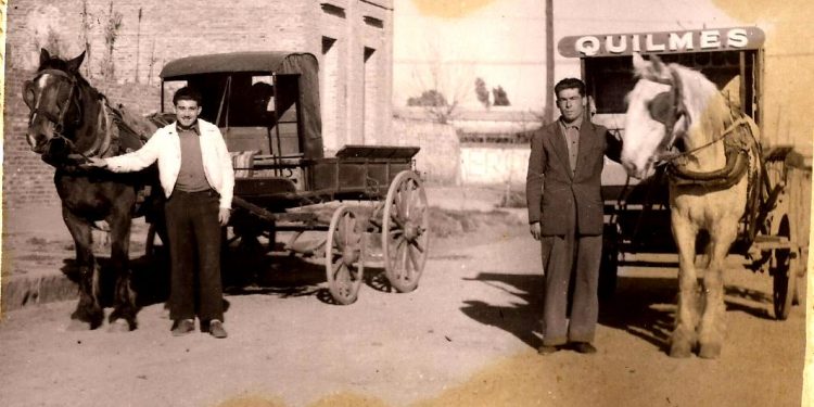 RECUERDOS: Repartidores de un recordado almacen