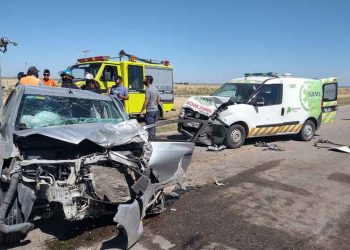 Tremendo choque en la Ruta 33: una mujer fue derivada de urgencia al hospital