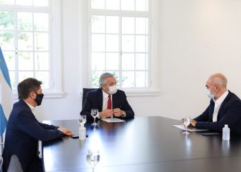 Covid-19: Fernández, Kicillof y Larreta evaluaron con “preocupación” el aumento de casos