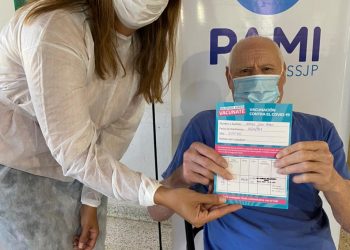 PAMI COMENZO LA CAMPAÑA DE VACUNACION EN RESIDENCIAS DE TORNQUIST