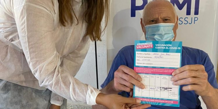PAMI COMENZO LA CAMPAÑA DE VACUNACION EN RESIDENCIAS DE TORNQUIST