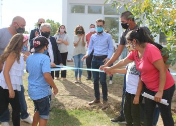 En un día histórico, Sergio Bordoni entregó 17 viviendas en Chasicó (fotos y agrega videos y notas)