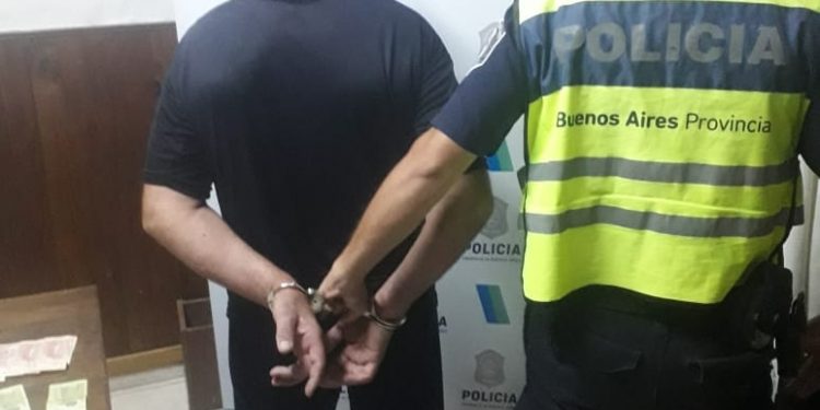 La policía atrapó al asaltante de la 76 y San Andrés de la Sierra