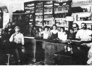 Apuntes de un pasado imborrable: “1923: Don Pedro Caporicci en su primer almacen”