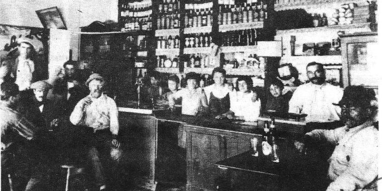 Apuntes de un pasado imborrable: “1923: Don Pedro Caporicci en su primer almacen”