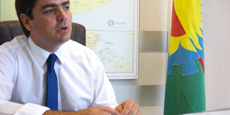 Desde Juntos por el Cambio manifestaron su preocupación por la falta de vacunación del personal sanitario, y la dilación en aplicar la segunda dosis