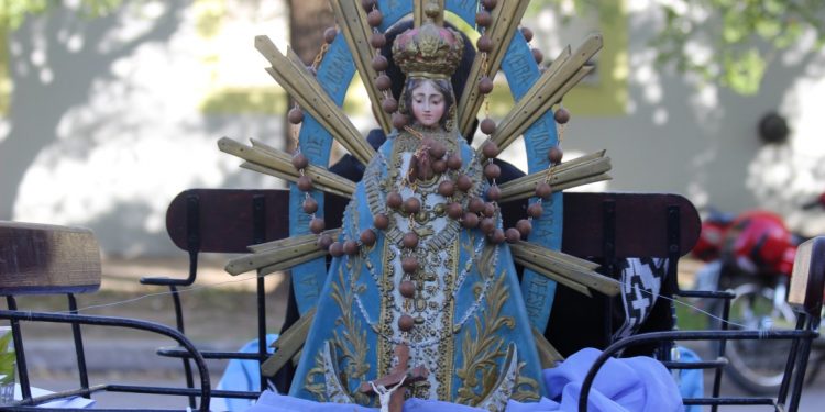 Emotiva procesión en honor a Nuestra Señora de Luján (Fotos, notas y videos CELTTV noticias)