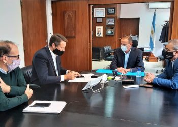 Mediante el acuerdo suscripto en el marco de Redes Conexas, Vialidad Nacional y el municipio de Tornquist darán solución a un histórico reclamo vecinal