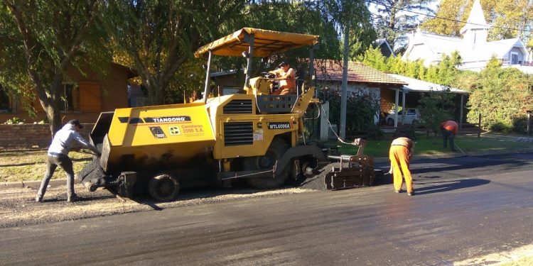 Comenzó la pavimentación de las calles Frontini y Ernesto Tornquist de Sierra de la Ventana