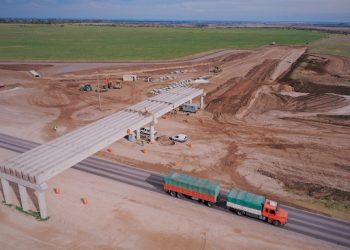Avance de los trabajos en la Autopista RN 33 entre Bahía Blanca y Tornquist