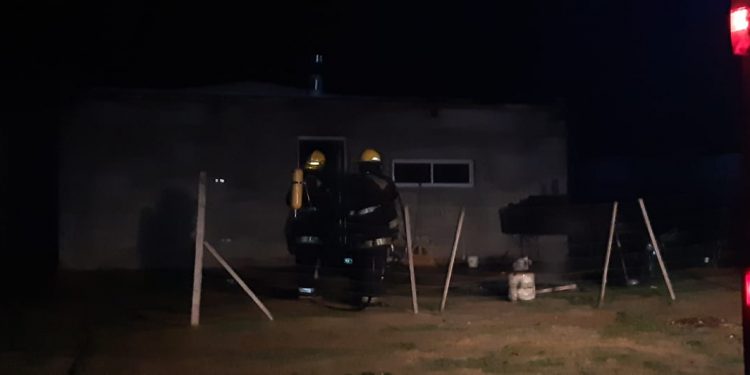 Incendio en un domicilio ocasionado por una estufa a gas