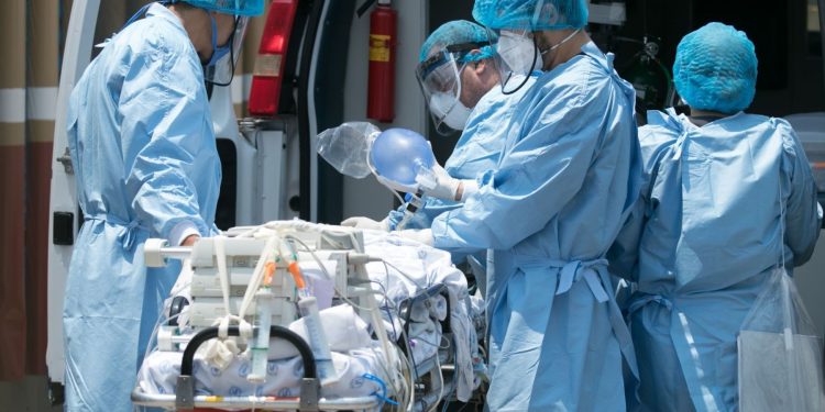 PROPONEN UNA LEY DE COMPUTO EXCEPCIONAL PREVISIONAL PARA PERSONAL MÉDICO