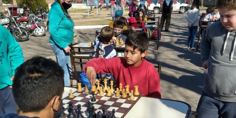 Agradecimiento por la celebración del Día de la Niñez en la localidad de Saldungaray