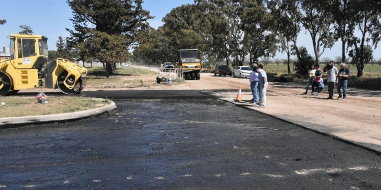 Comenzó la pavimentación de la Avda. Sarmiento (nota de CELTTV con Sergio Bordoni)