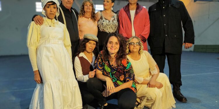 Con un gran marco de público, el grupo de teatro de Chasicó cerró su año