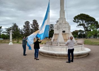 Con un breve acto se conmemoró el 111º aniversario del cambio de nombre del distrito