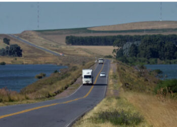 Se detuvo a pescar en el dique y le robaron la camioneta