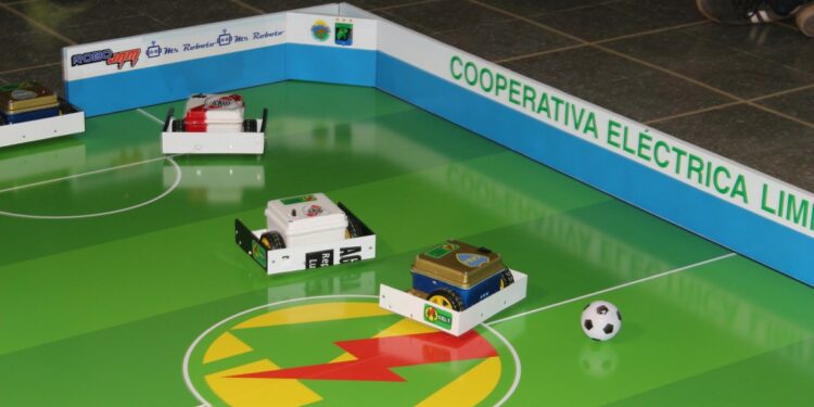 “Un proyecto pedagógico, didáctico y lúdico” La EEST N° 1 y la CELT. presentaron el proyecto de Robótica (Videos, notas y fotos de CELTTV)