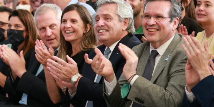 Se relanzó el programa “MAS CULTURA”