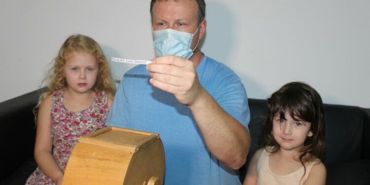 Se realizó el sorteo mensual del Sindicato Papelero y Supermercado El Porvenir