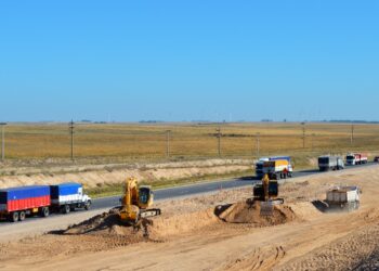 Vialidad Nacional continúa con los trabajos en todo el tramo de la Autopista Bahía Blanca – Tornquist de la Ruta 33