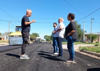 Avanza la obra de pavimentación de calles del sector sur de Tornquist