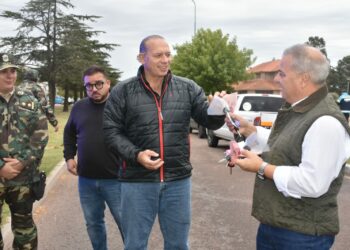 El ministro Berni visitó Tornquist, entregó patrulleros y realizó anuncios en materia de seguridad para el distrito