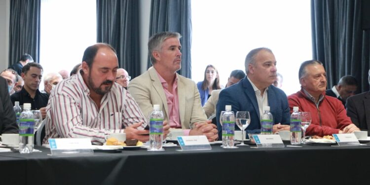 El intendente y funcionarios municipales participaron del Congreso Provincial de Salud