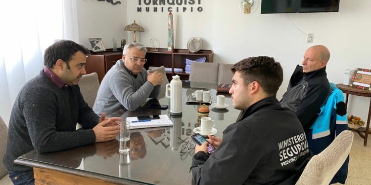 Funcionarios del Ministerio de Seguridad visitaron el distrito