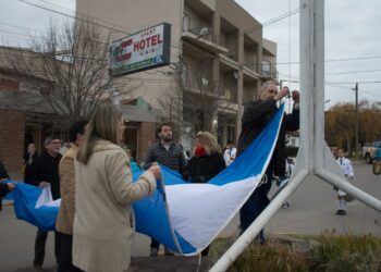 Se conmemoró en Sierra de la Ventana el Día de la Bandera