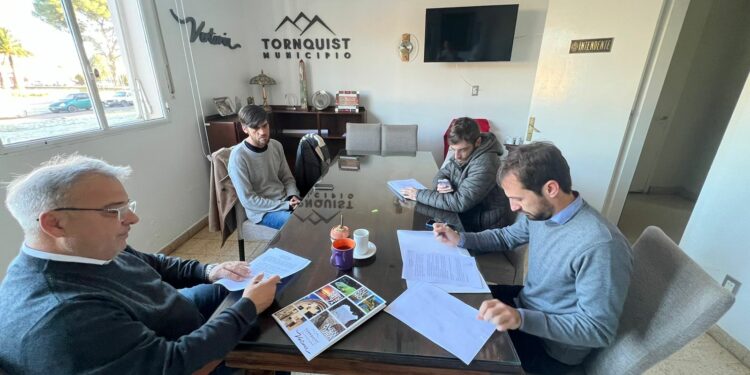 El municipio y Baraca Regional firmaron un convenio sobre cannabis medicinal y terapéutico