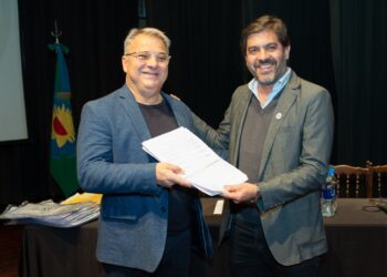 46 vecinos recibieron la escritura de sus viviendas