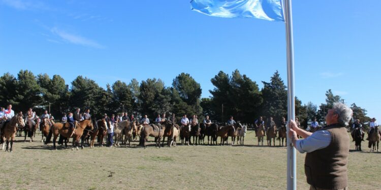 Con la participación de 30 equipos se vive a pleno la Jornada de Aparte Campero (fotos y videos)