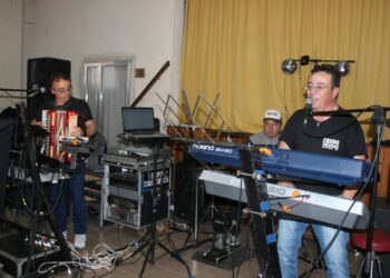 “Día del Jubilado” Con música y baile mostraron que están cada día más activos (fotos y videos)