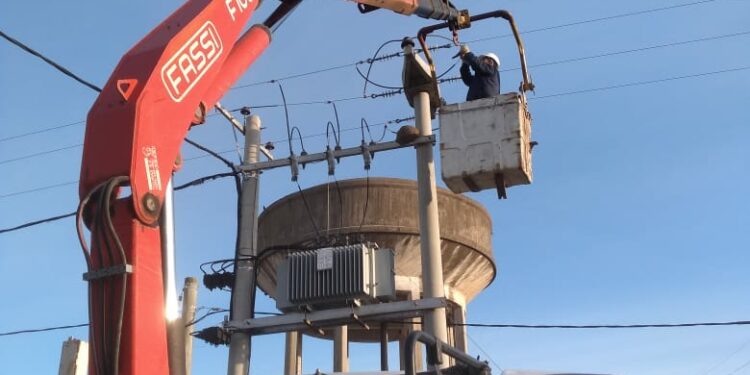 La Cooperativa Eléctrica realizó tareas de mantenimiento en distintos puntos de la ciudad