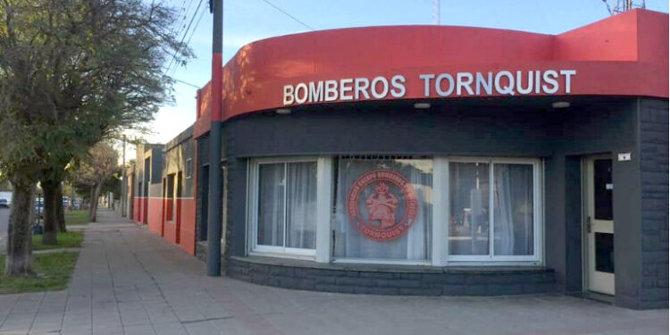 Acto por el 61º Aniversario de la Asociación Cuerpo de Bomberos Voluntarios de Tornquist