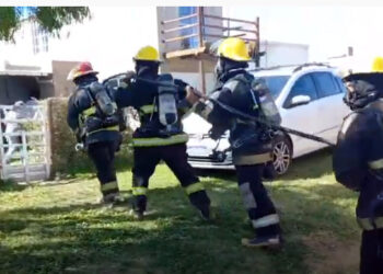 Principio de incendio en Rosa de Tornquist y Juan M. de Rosas