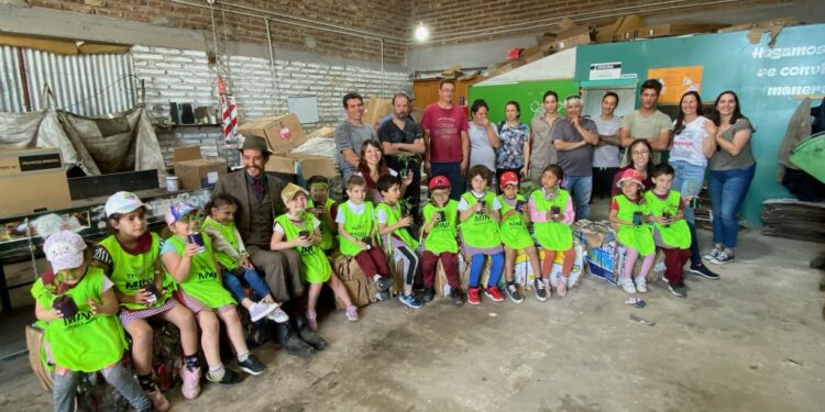 “Mini Recicladores”, pasaron por el Galpón de Reciclado de Tornquist