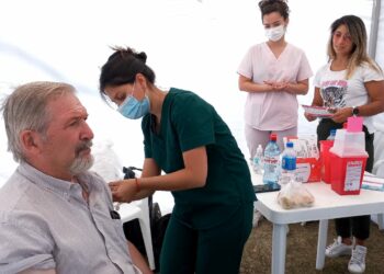 Covid 19: Habilitaron postas de vacunación en el distrito (fotos y notas)