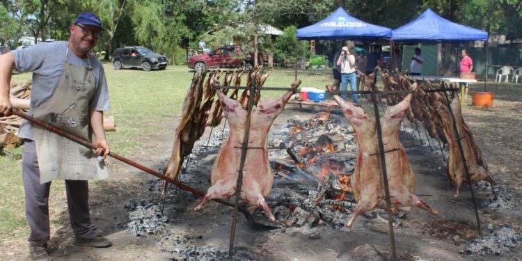 Se anticipó el verano en la Playa de la Comarca (fotos y próximamente videos)