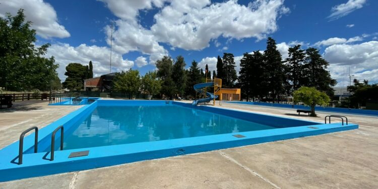 Se inaugura la temporada en las piscinas municipales de Tornquist