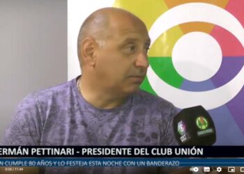 Banderazo, fuegos de artificio y música para comenzar los festejos por el 80º Aniversario del Club Unión