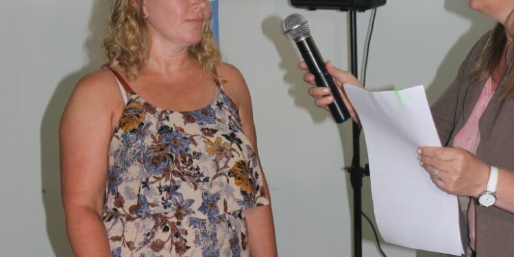 El HCD. aprobó la licencia del Intendente Sergio Bordoni que será reemplazado por Belén Ladigan (Fotos y video)