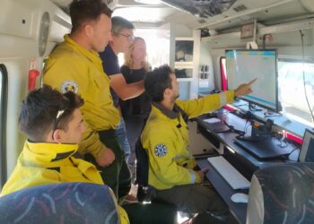 Autoridades recorrieron la zona afectada por el incendio en el Parque Provincial E. Tornquist