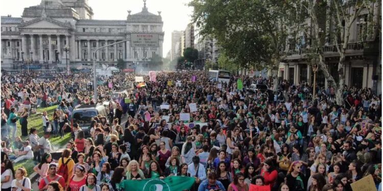 ¿Por qué se conmemora el Día de la mujer el 8 de marzo? La historia detrás