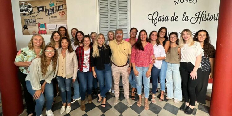 Bordoni se reunió con las mujeres del Departamento Ejecutivo, que representan la mitad de su gabinete