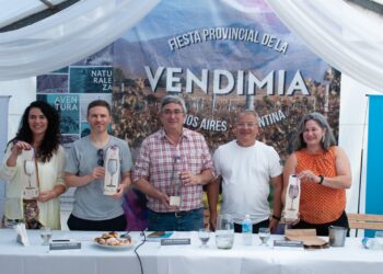 Con una jornada productiva dio inicio la 8va Fiesta Provincial de la Vendimia en Saldungaray