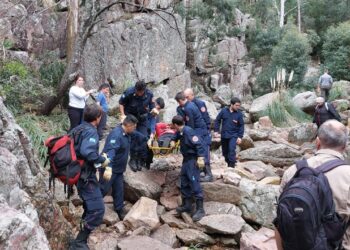 Los Bomberos de Tornquist rescataron a una mujer en la Garganta Olvidada